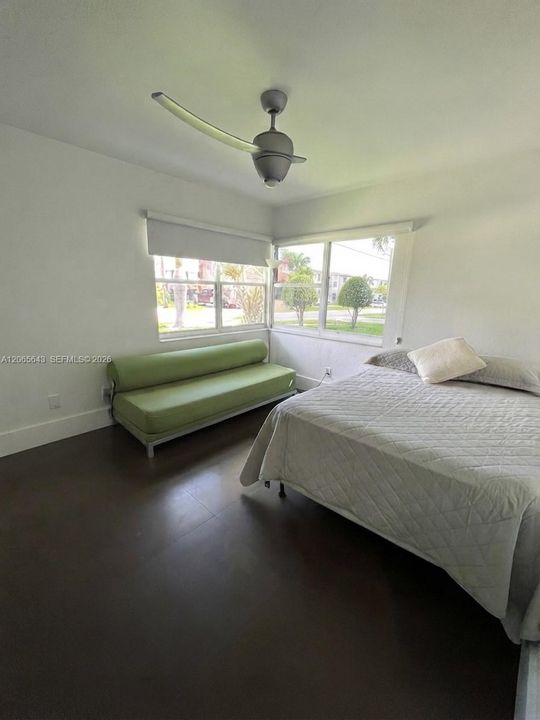 For Rent: $6,500 (3 beds, 3 baths, 1710 Square Feet)