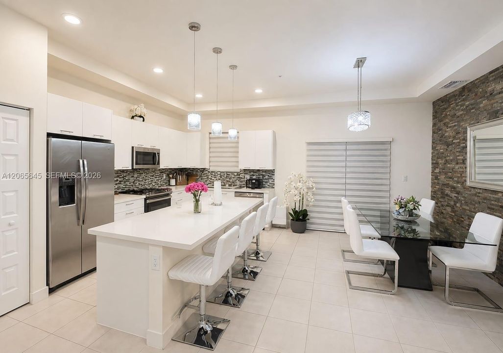 For Sale: $459,000 (3 beds, 2 baths, 1347 Square Feet)