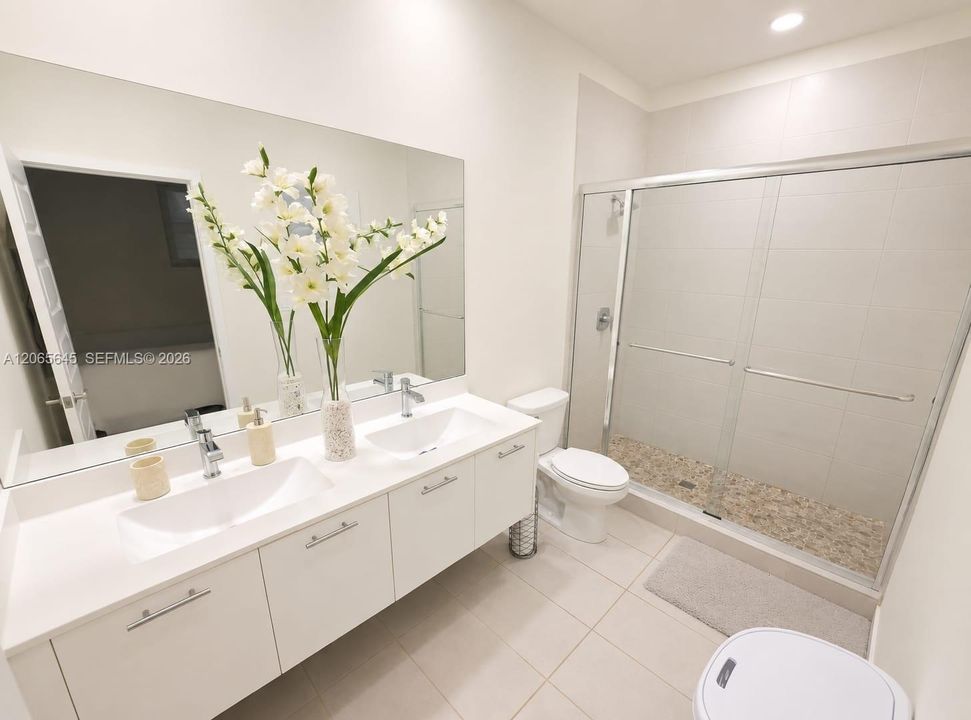 For Sale: $459,000 (3 beds, 2 baths, 1347 Square Feet)