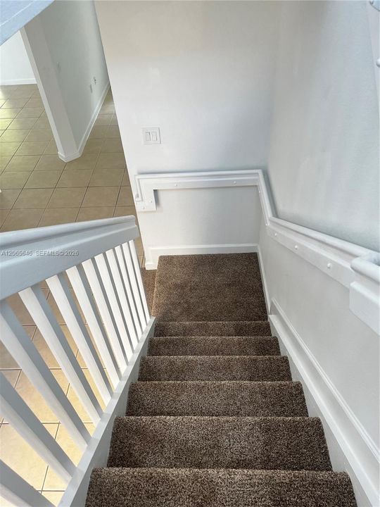 For Rent: $2,000 (3 beds, 2 baths, 1379 Square Feet)