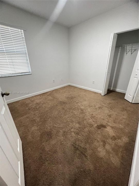 For Rent: $2,000 (3 beds, 2 baths, 1379 Square Feet)