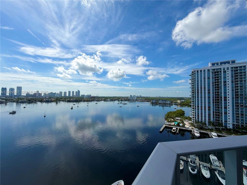 For Sale: $1,995,000 (3 beds, 3 baths, 2219 Square Feet)