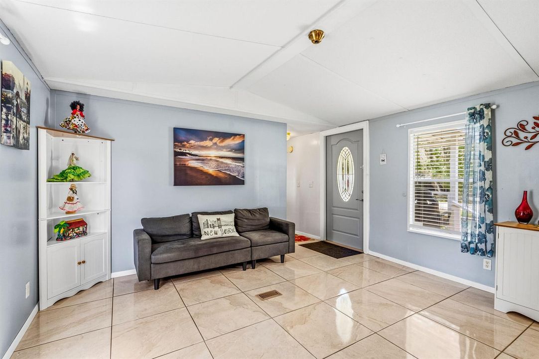 5133 Melissa Lane-111