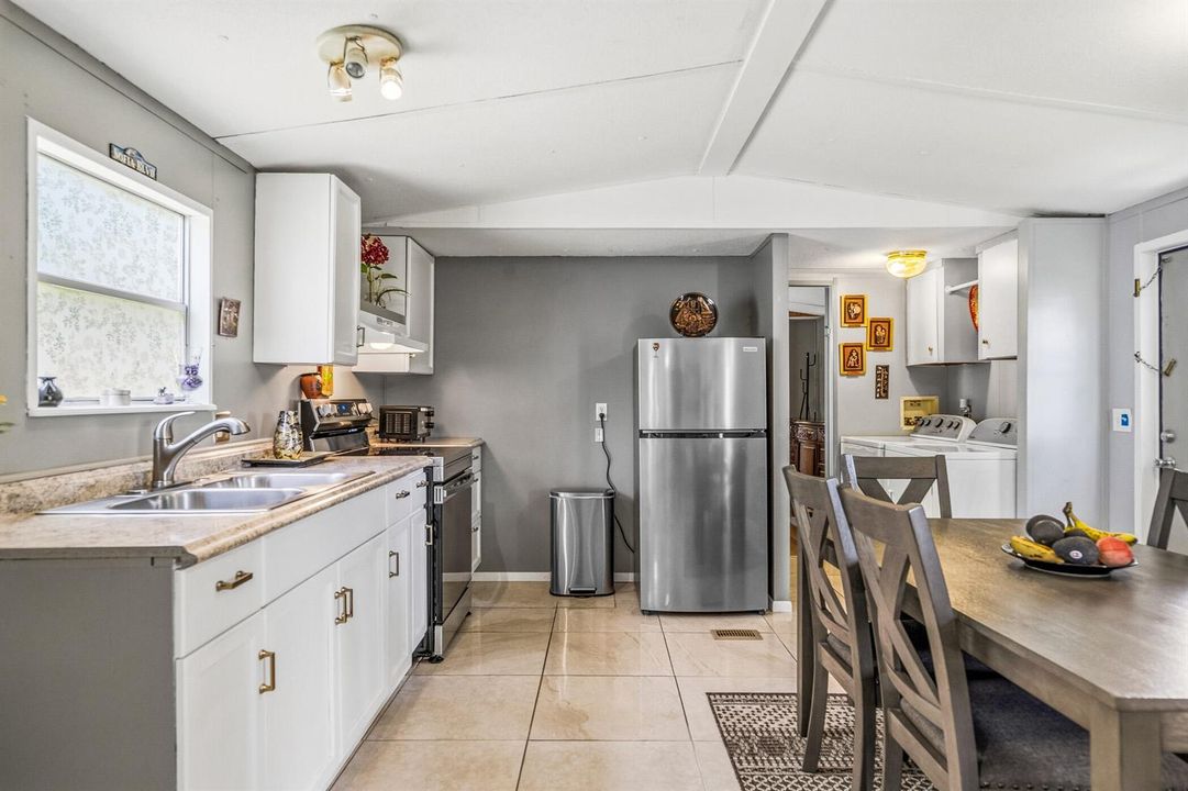 5133 Melissa Lane-47