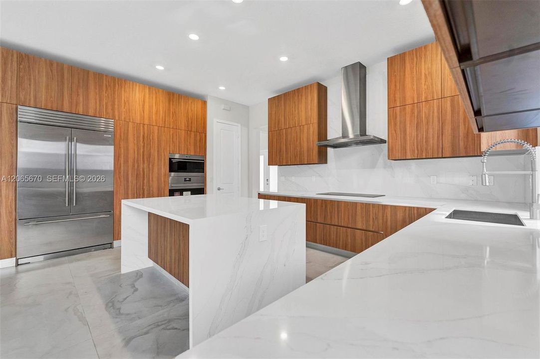 For Rent: $11,000 (5 beds, 5 baths, 4212 Square Feet)
