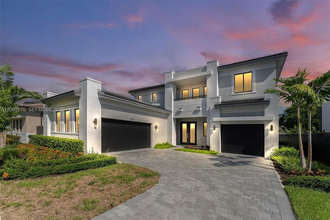 For Rent: $11,000 (5 beds, 5 baths, 4212 Square Feet)