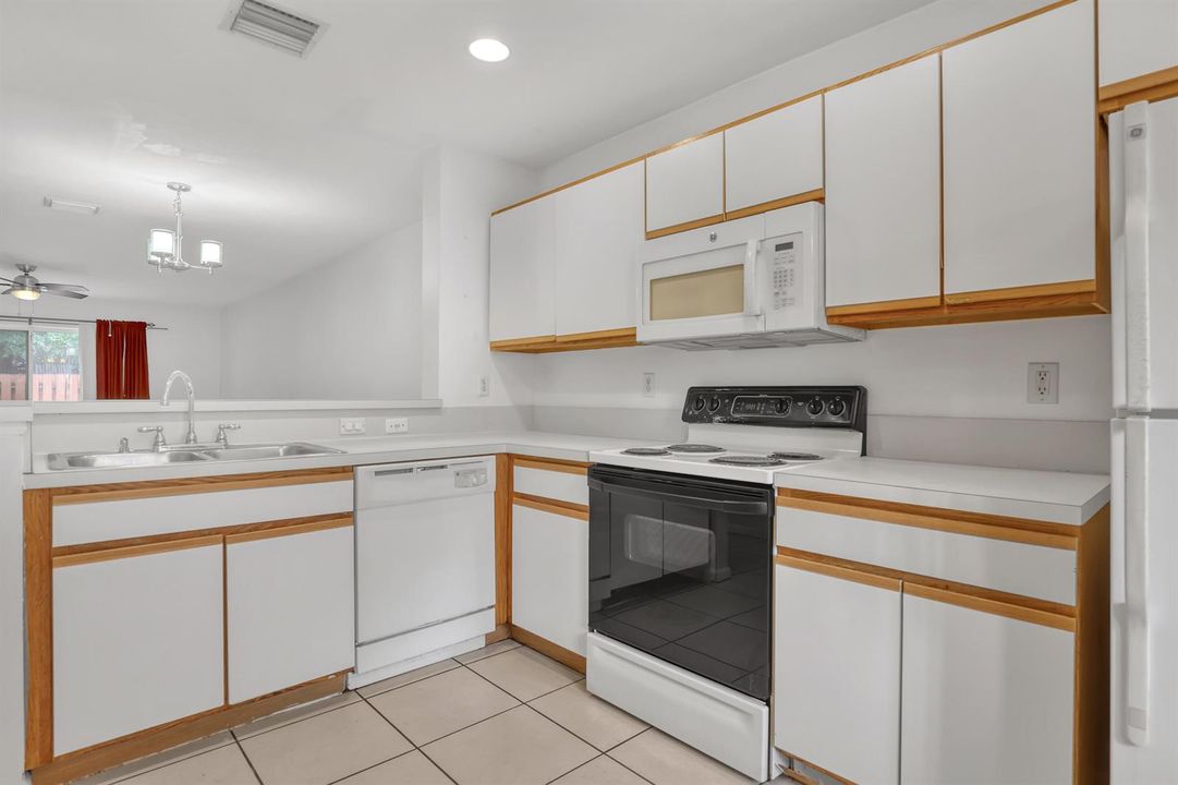 1970 Lakeview (16)