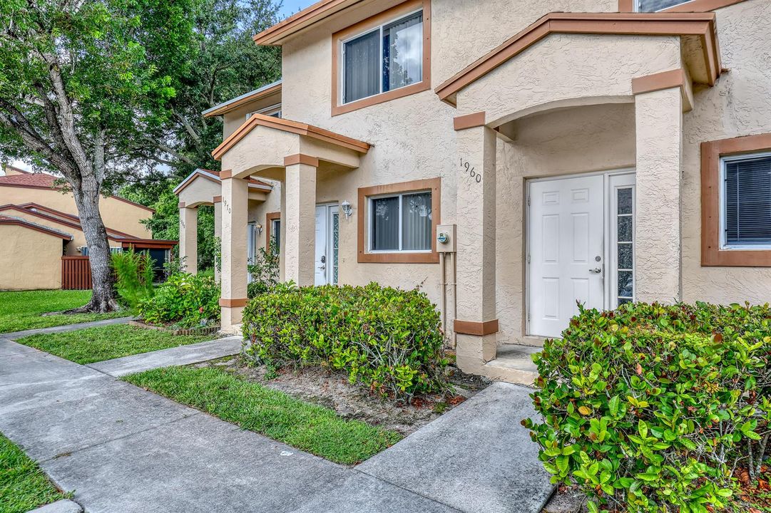 1970 Lakeview (3)