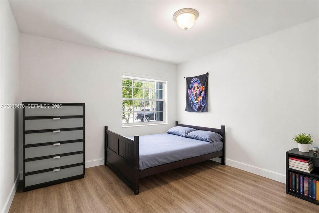 For Sale: $699,000 (3 beds, 2 baths, 1691 Square Feet)