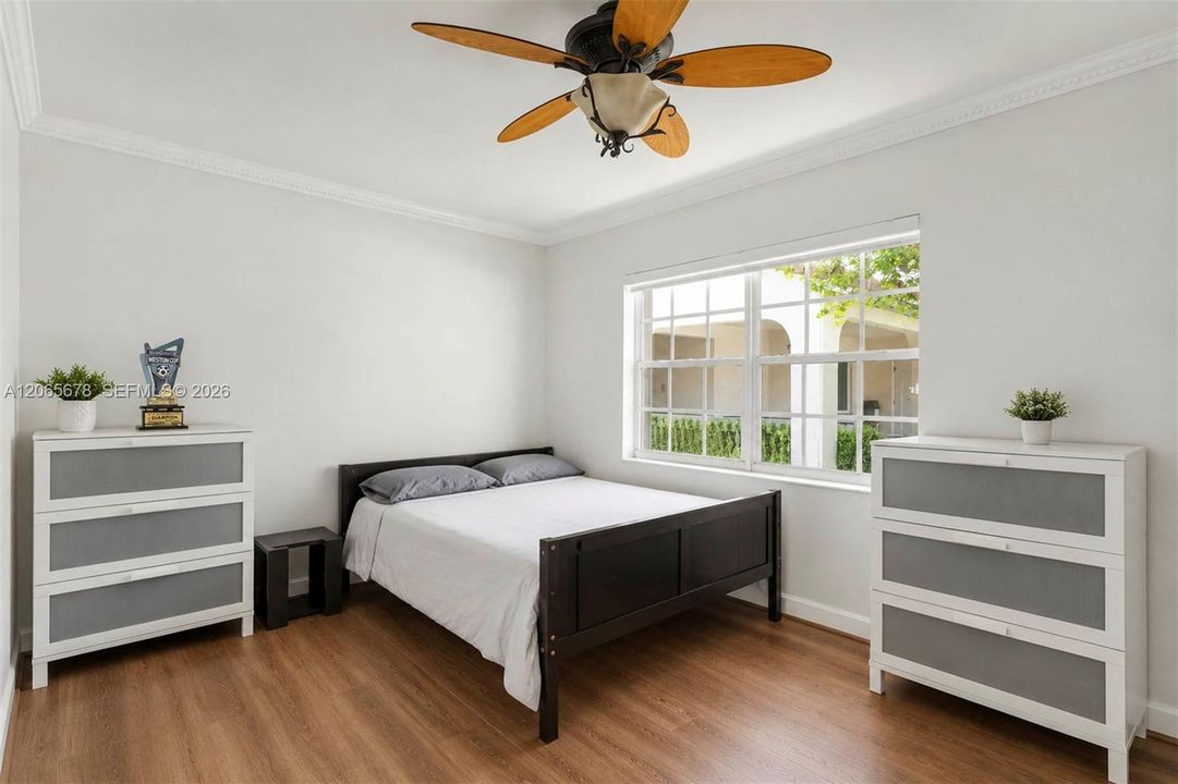 For Sale: $699,000 (3 beds, 2 baths, 1691 Square Feet)