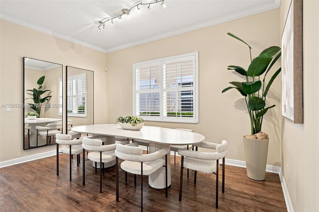 For Sale: $899,000 (4 beds, 3 baths, 2476 Square Feet)