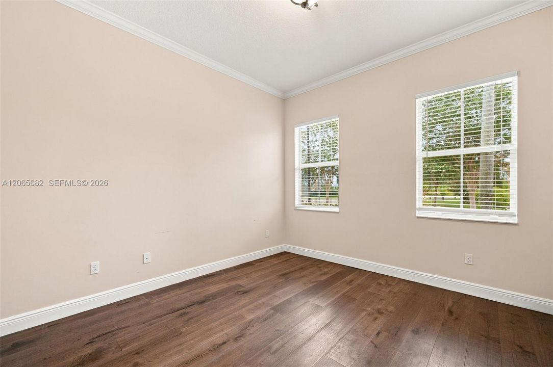 For Sale: $899,000 (4 beds, 3 baths, 2476 Square Feet)