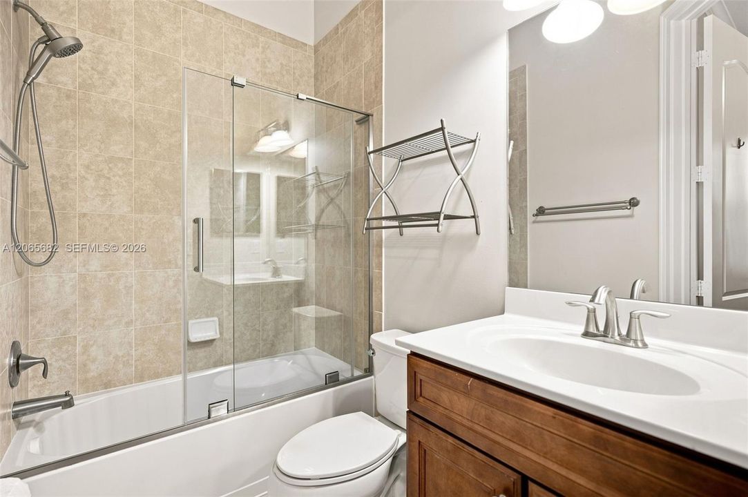 For Sale: $899,000 (4 beds, 3 baths, 2476 Square Feet)