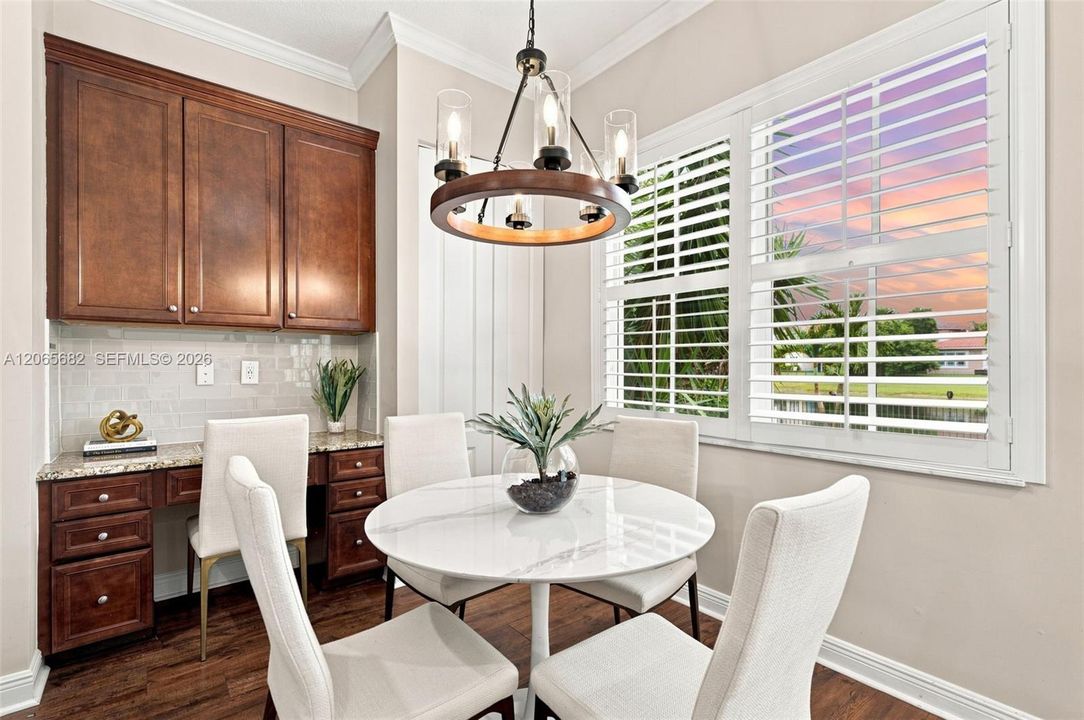 For Sale: $899,000 (4 beds, 3 baths, 2476 Square Feet)