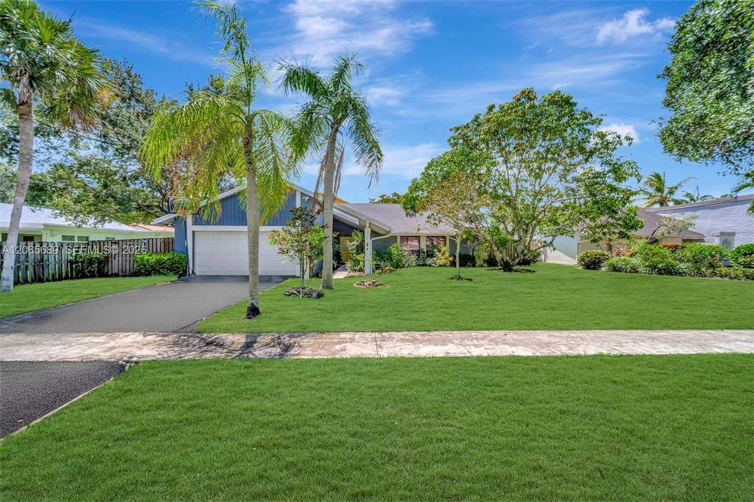 : $775,000 (3 camas, 2 baños, 1940 Pies cuadrados)