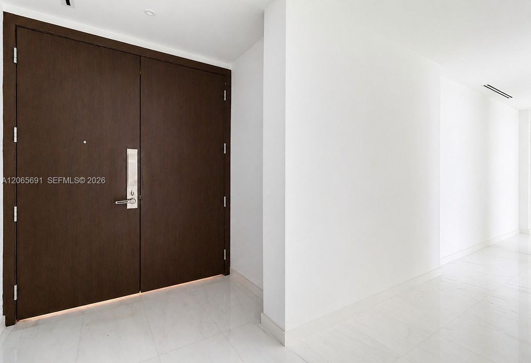 В аренду: $39,500 (5 спален, 5 ванн, 3575 Квадратных фут)