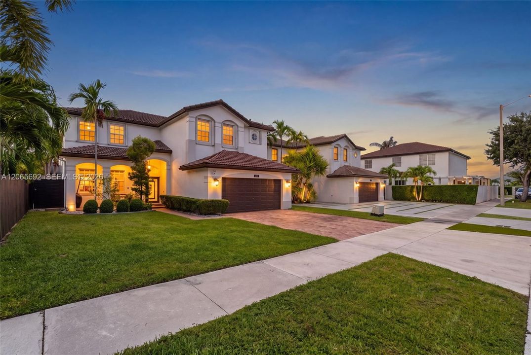 For Sale: $1,099,000 (4 beds, 3 baths, 3043 Square Feet)