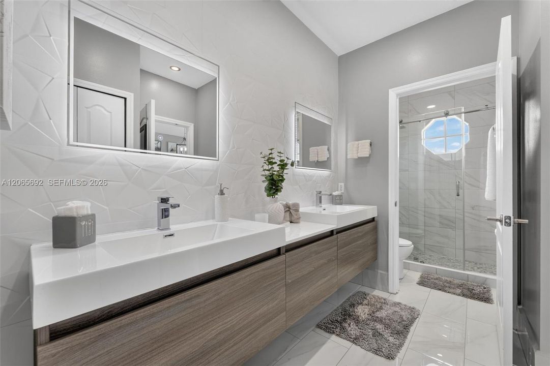 For Sale: $1,099,000 (4 beds, 3 baths, 3043 Square Feet)