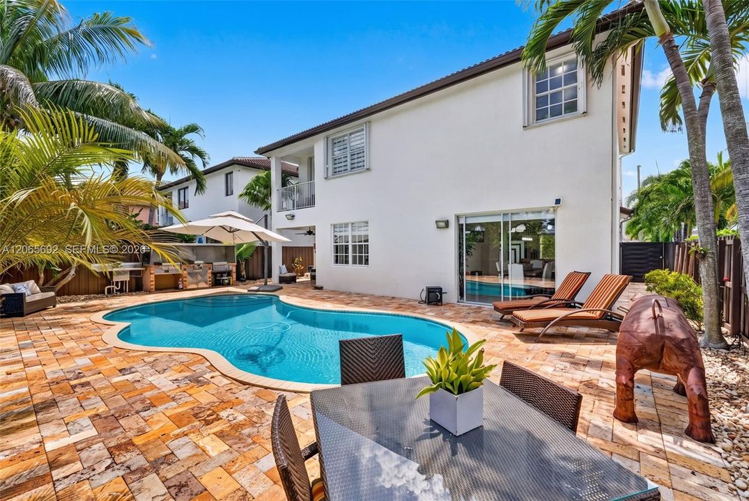 For Sale: $1,099,000 (4 beds, 3 baths, 3043 Square Feet)