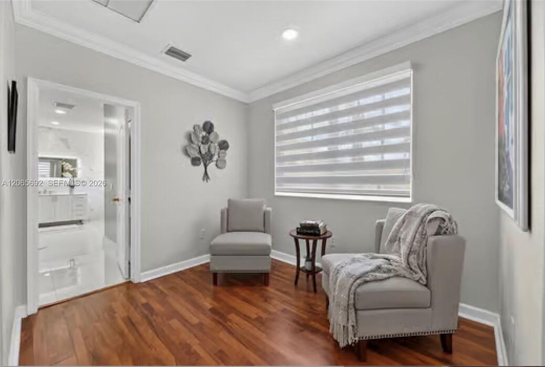 For Sale: $1,099,000 (4 beds, 3 baths, 3043 Square Feet)