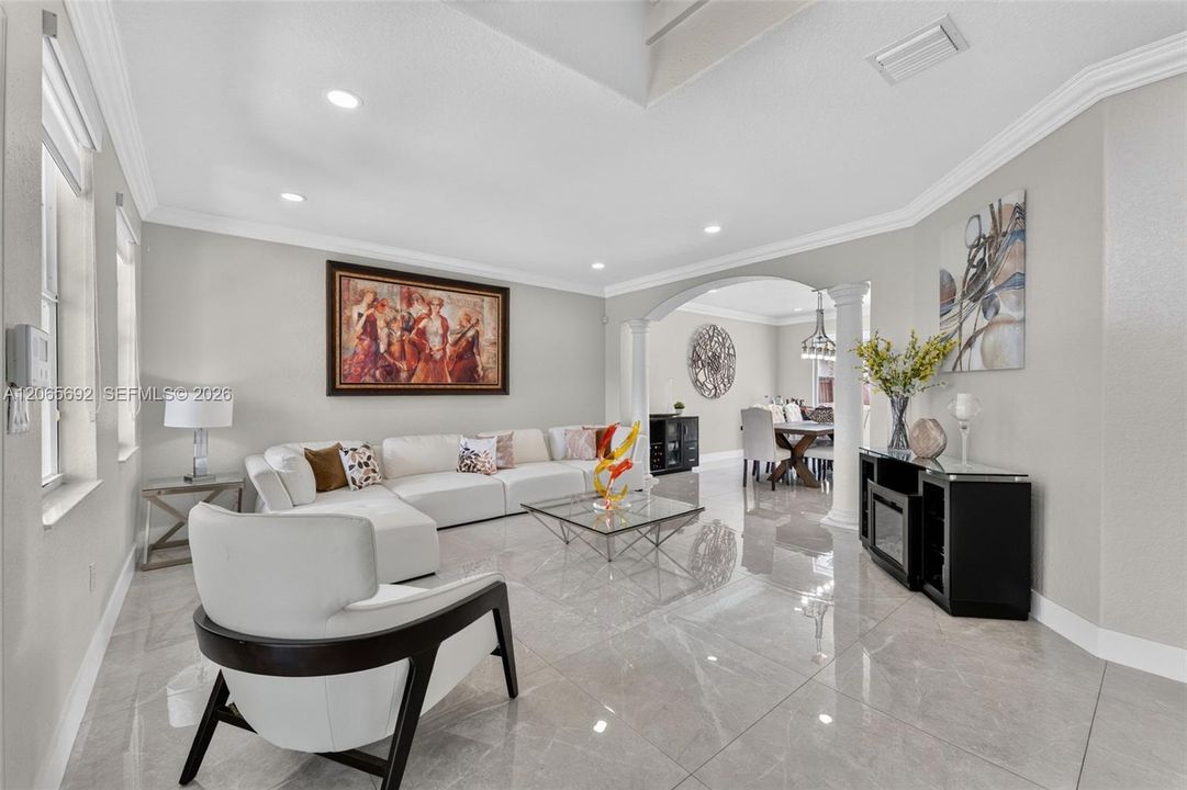 For Sale: $1,099,000 (4 beds, 3 baths, 3043 Square Feet)