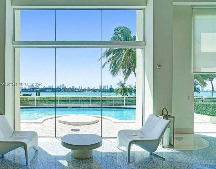 For Rent: $8,900 (3 beds, 2 baths, 1191 Square Feet)