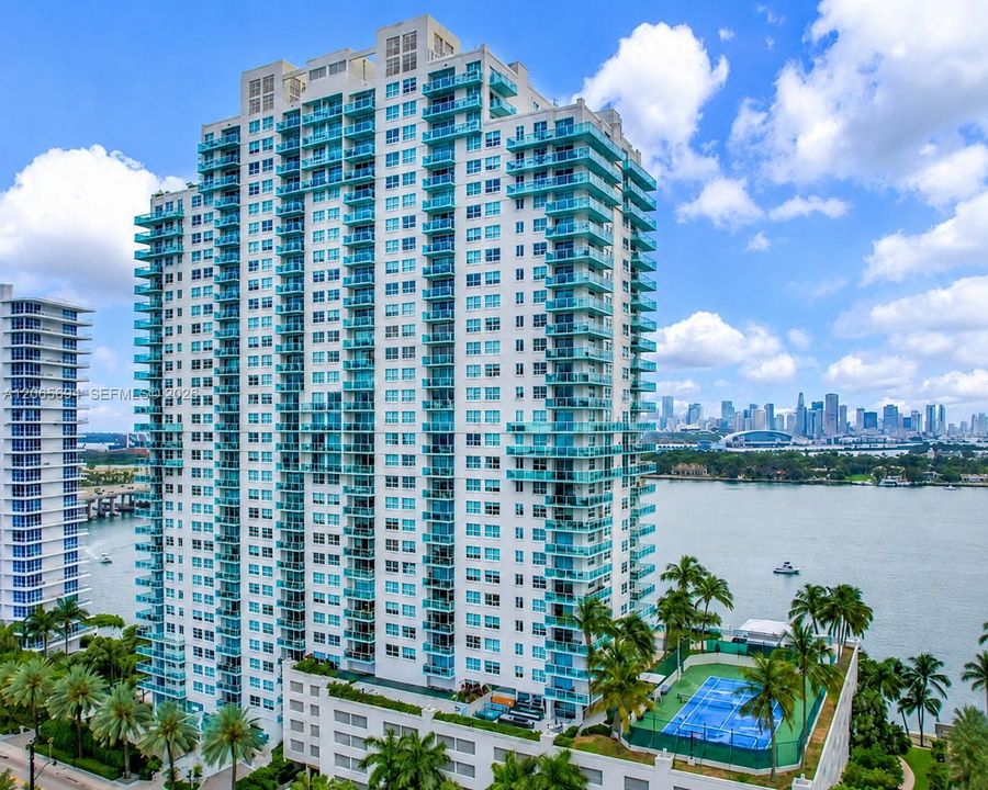 For Rent: $8,900 (3 beds, 2 baths, 1191 Square Feet)