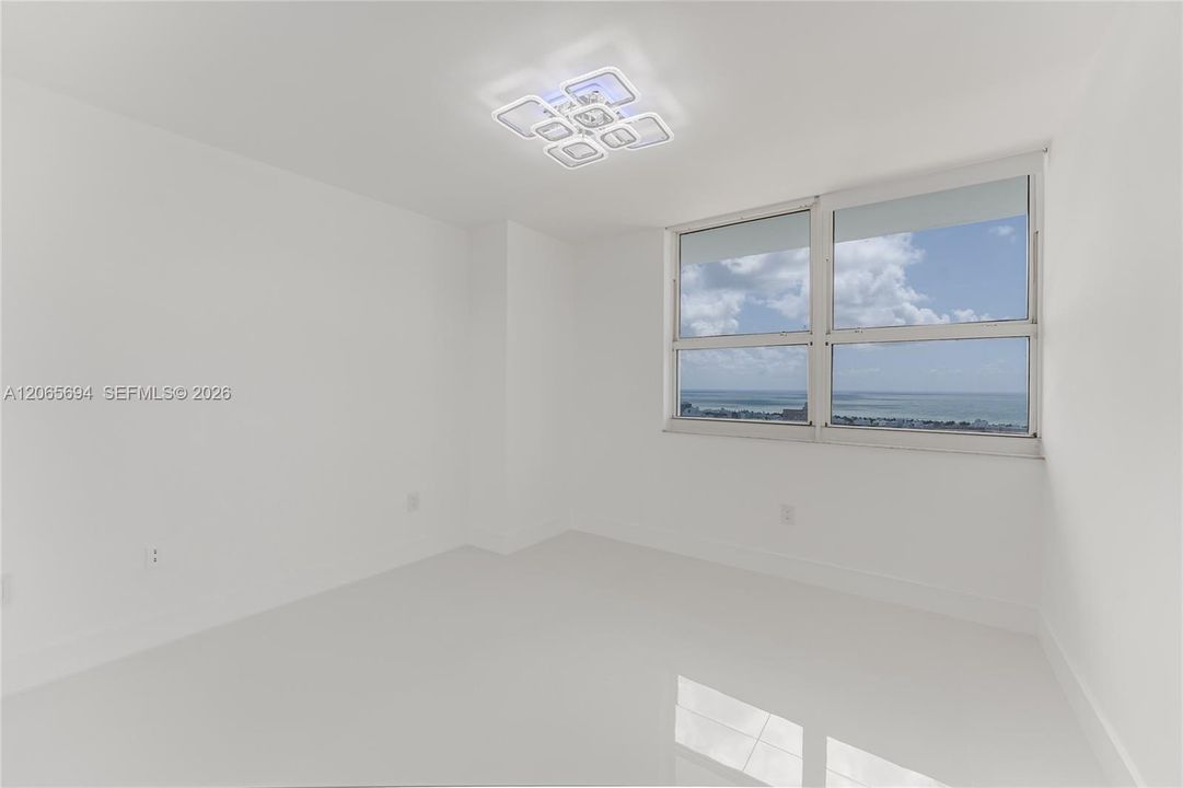 For Rent: $8,900 (3 beds, 2 baths, 1191 Square Feet)