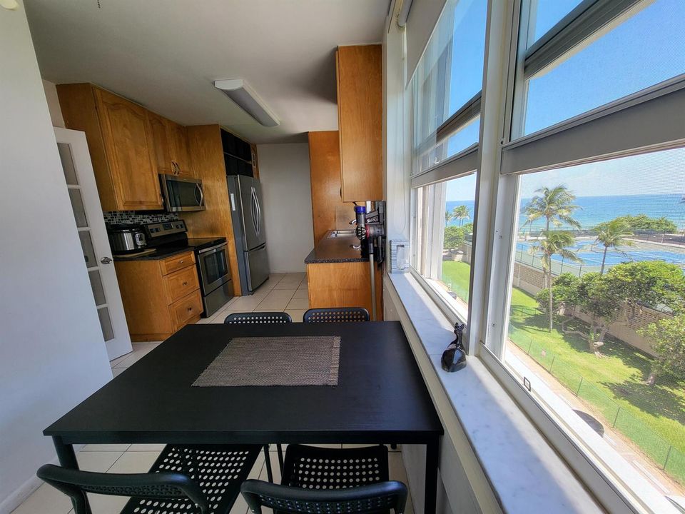 Kitchen (1)