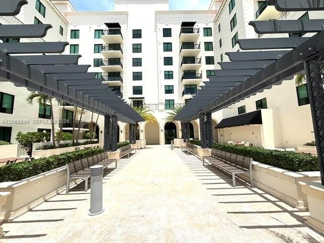 For Sale: $498,888 (1 beds, 1 baths, 850 Square Feet)