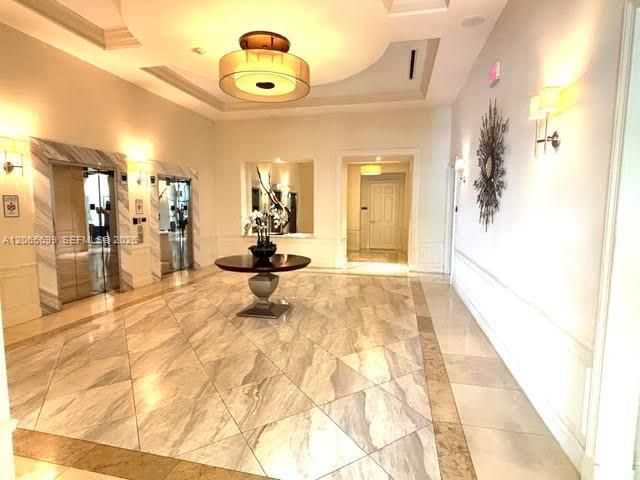 For Sale: $498,888 (1 beds, 1 baths, 850 Square Feet)