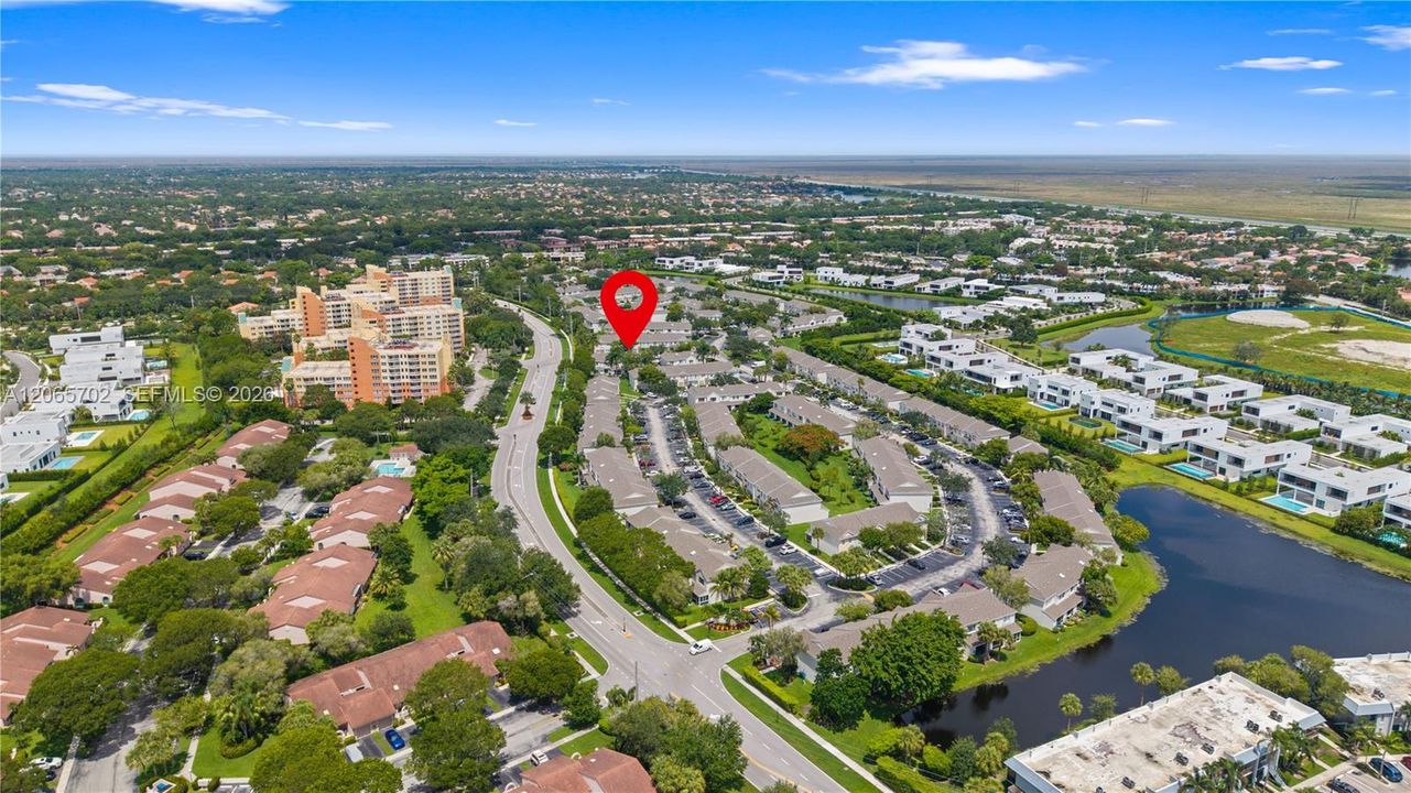 For Sale: $424,900 (2 beds, 2 baths, 1110 Square Feet)