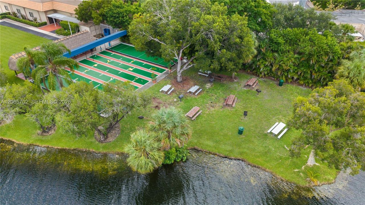 For Sale: $424,900 (2 beds, 2 baths, 1110 Square Feet)