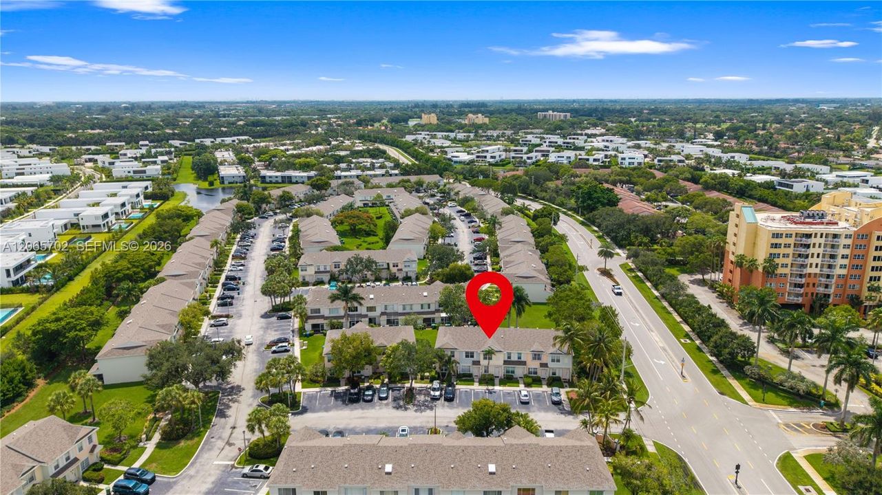 For Sale: $424,900 (2 beds, 2 baths, 1110 Square Feet)