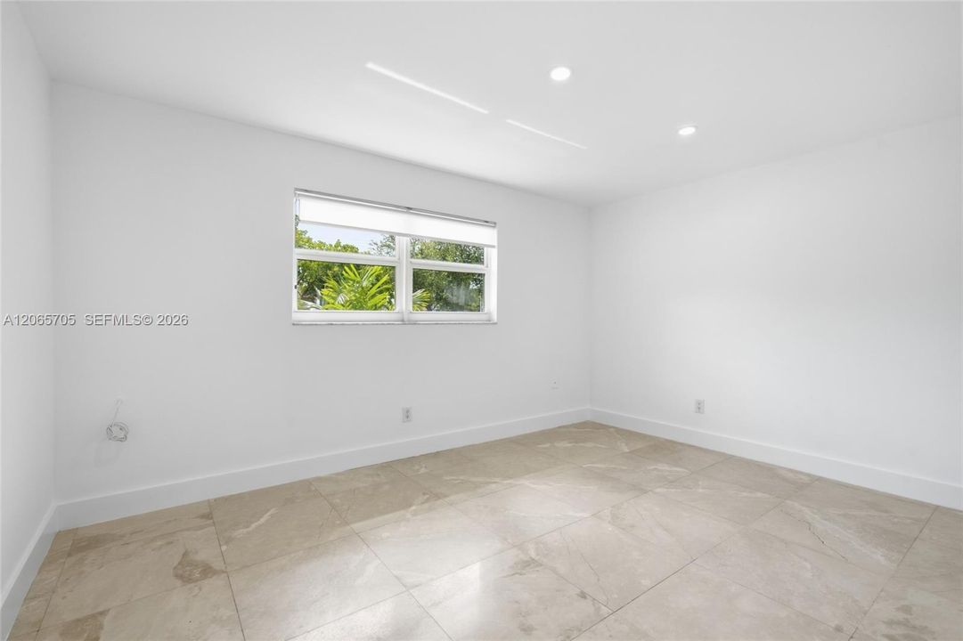 For Sale: $1,220,000 (3 beds, 2 baths, 1771 Square Feet)