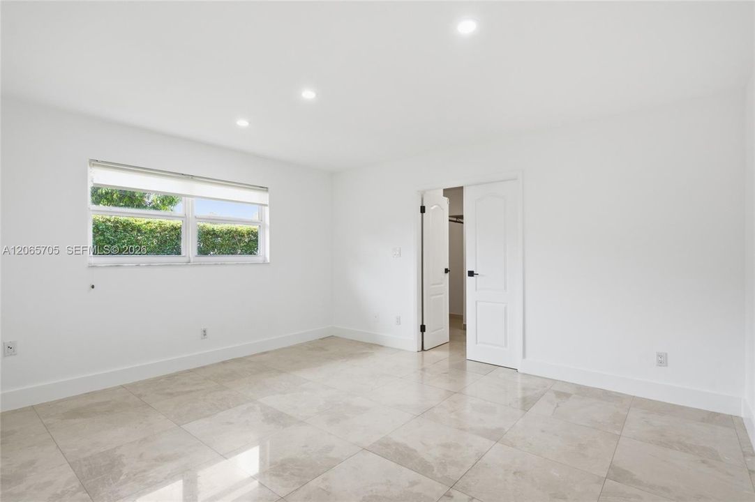 For Sale: $1,220,000 (3 beds, 2 baths, 1771 Square Feet)