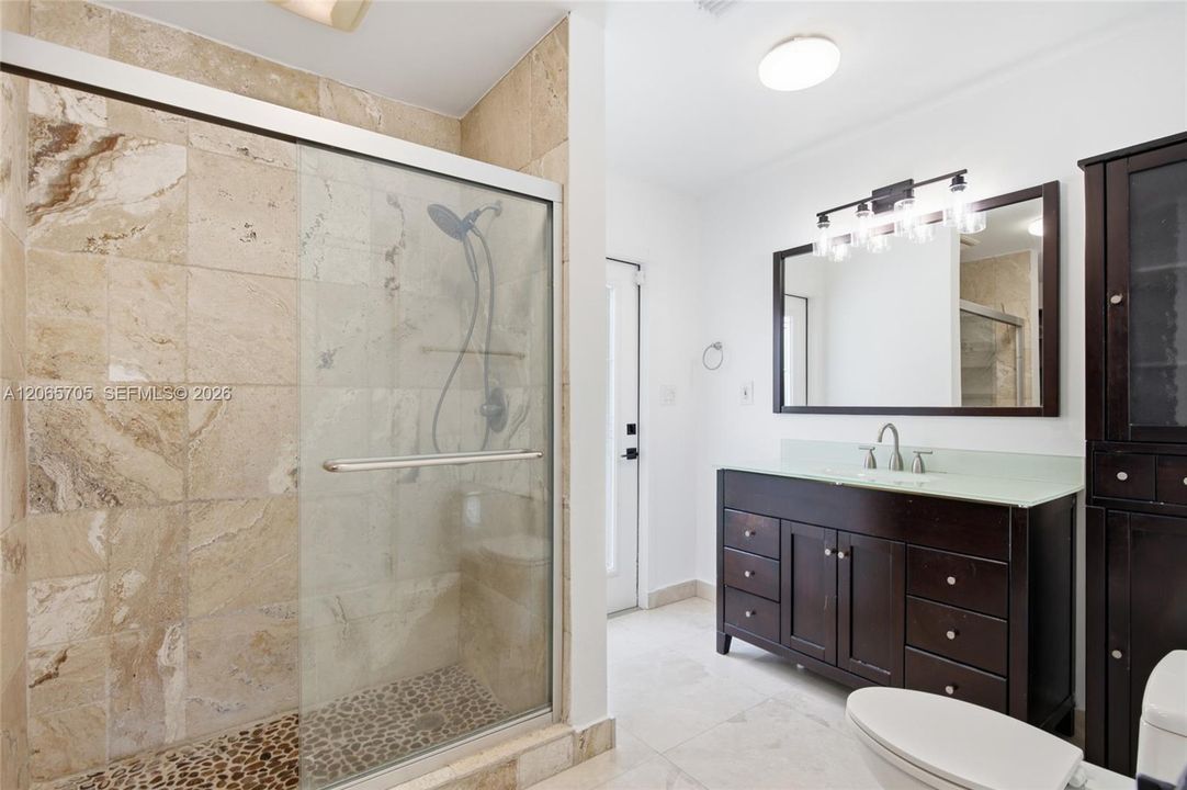 For Sale: $1,220,000 (3 beds, 2 baths, 1771 Square Feet)