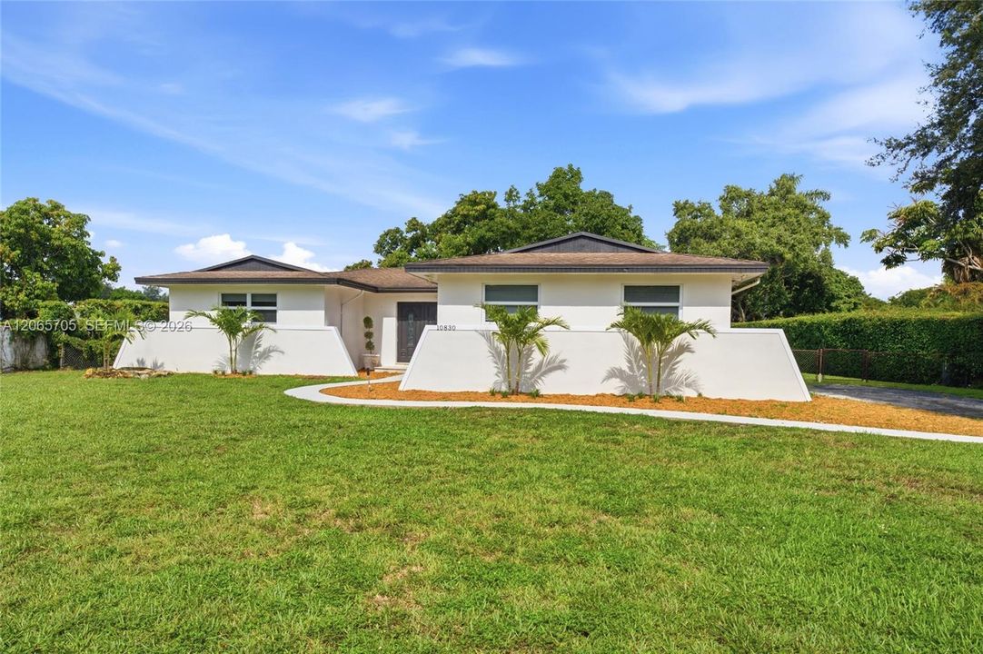 For Sale: $1,220,000 (3 beds, 2 baths, 1771 Square Feet)