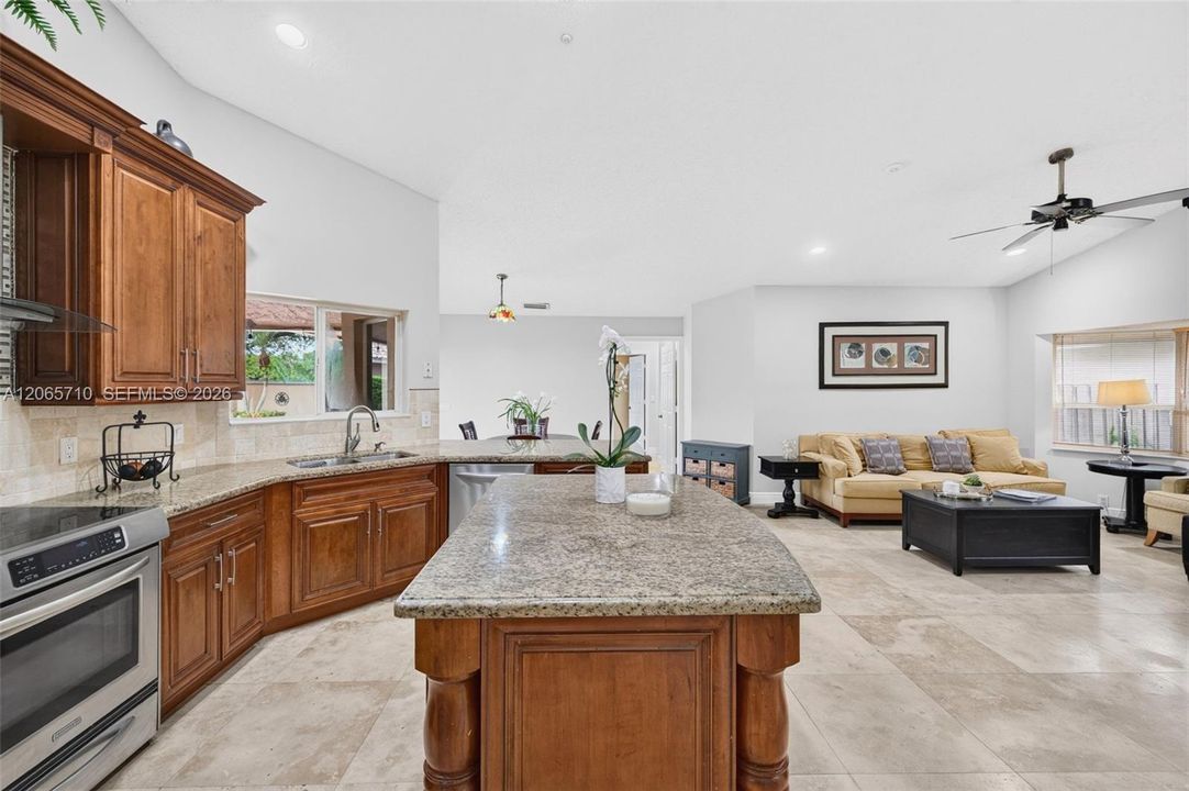 For Sale: $1,095,000 (4 beds, 2 baths, 2573 Square Feet)