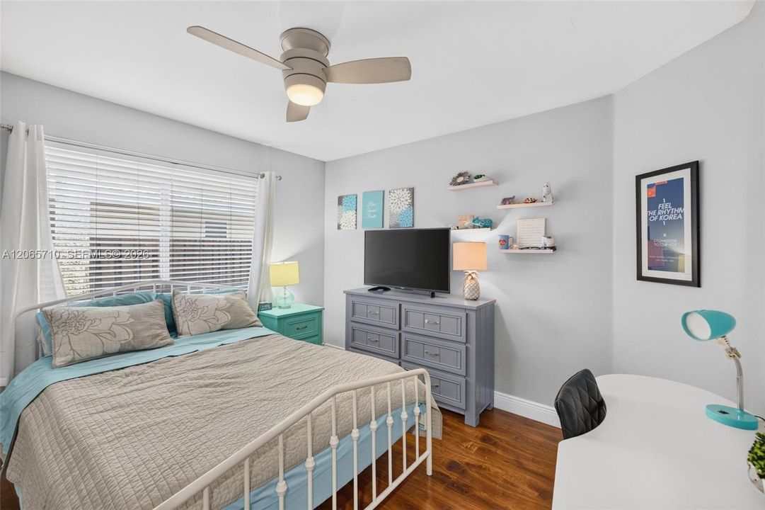 For Sale: $1,095,000 (4 beds, 2 baths, 2573 Square Feet)