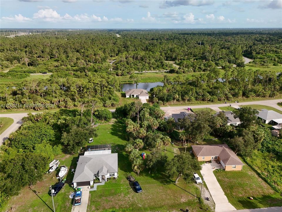 На продажу: $20,000 (0.23 acres)