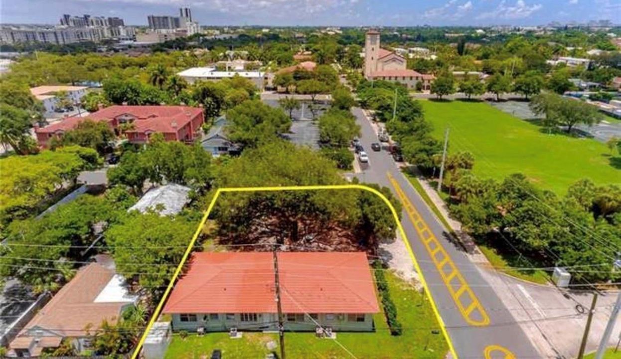 12.420 sf - 2Lots