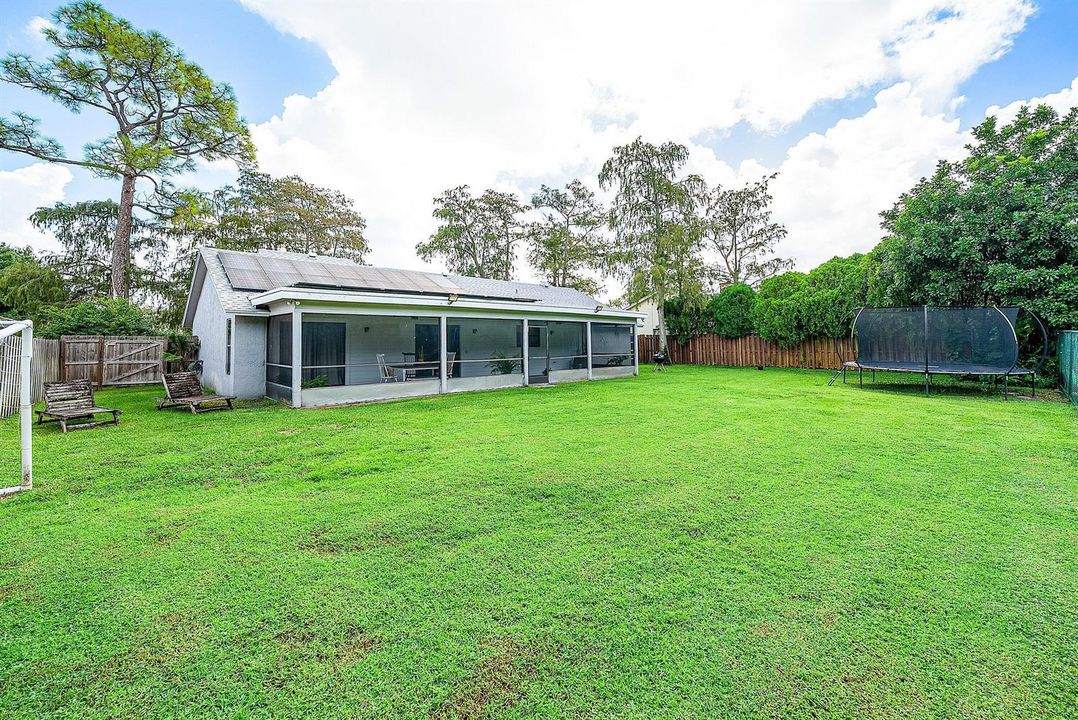 032-1252RaintreeLane-Wellington-FL-33414