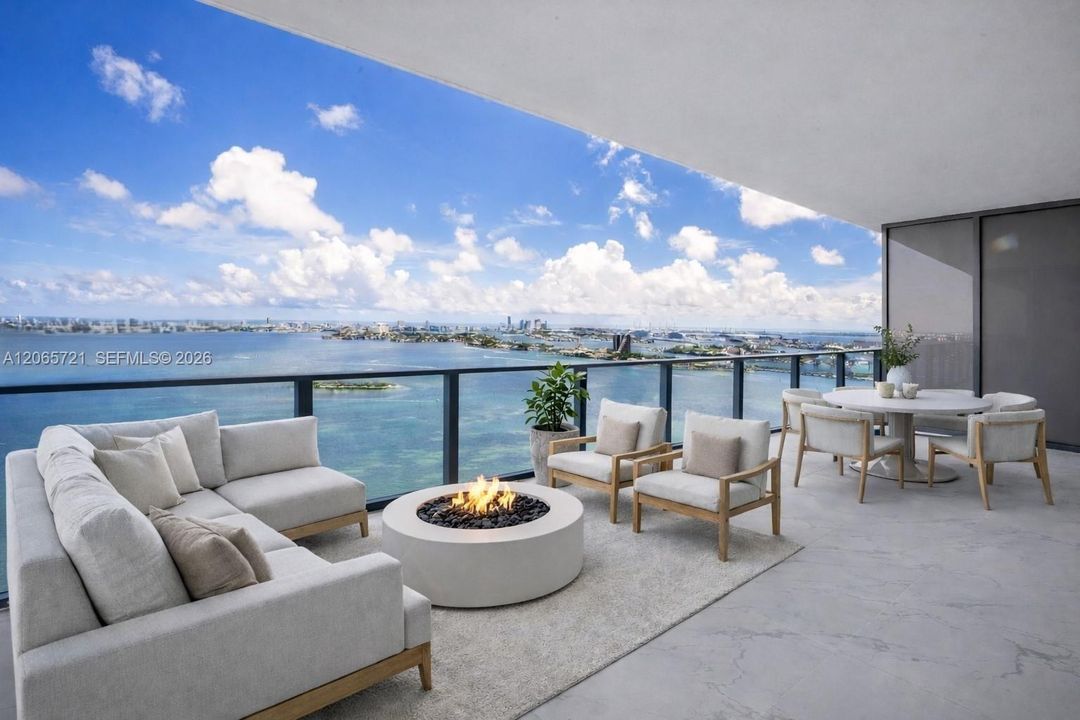 For Sale: $2,149,000 (2 beds, 3 baths, 1283 Square Feet)