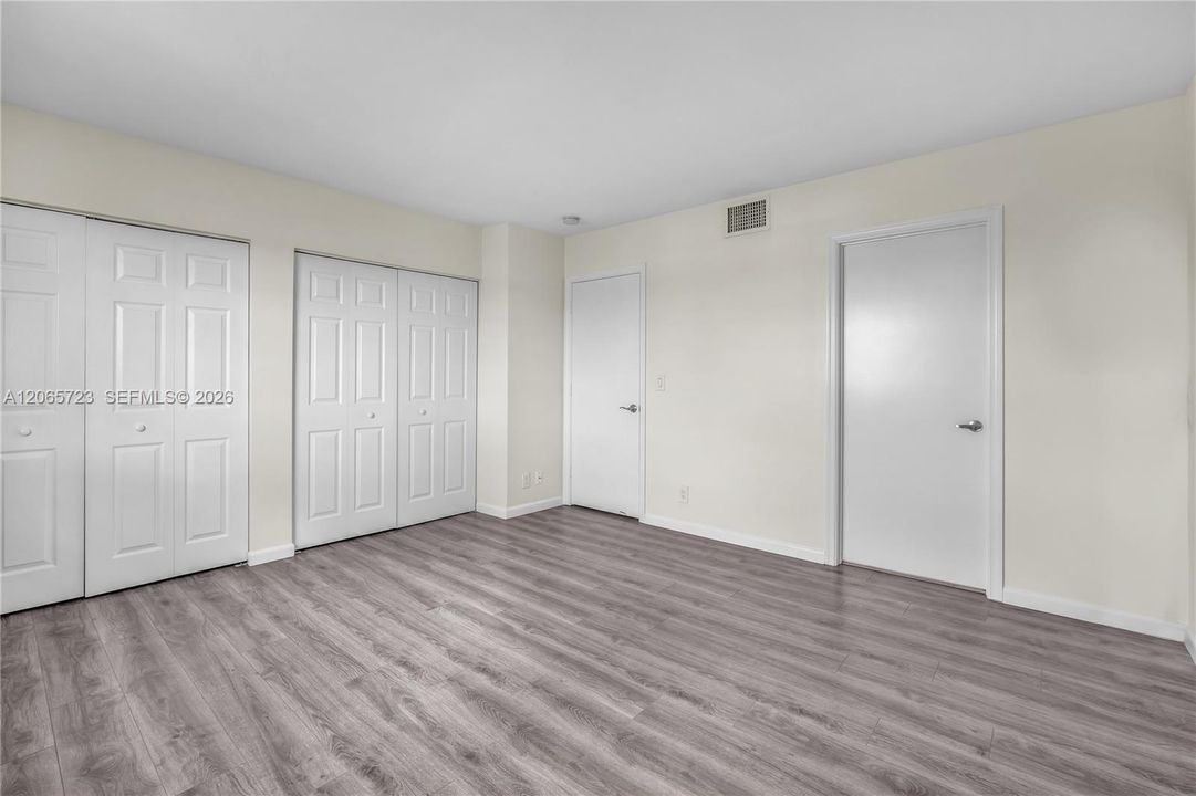 For Rent: $3,400 (3 beds, 2 baths, 1443 Square Feet)