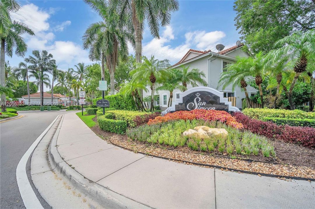 For Rent: $3,400 (3 beds, 2 baths, 1443 Square Feet)