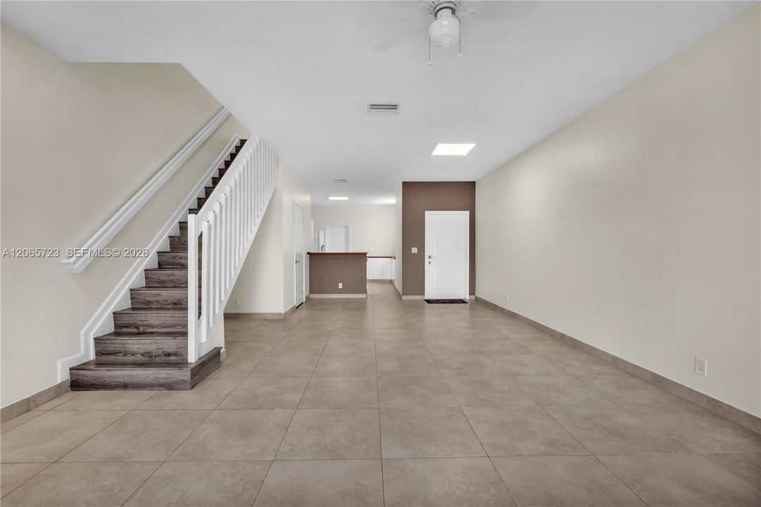 For Rent: $3,400 (3 beds, 2 baths, 1443 Square Feet)