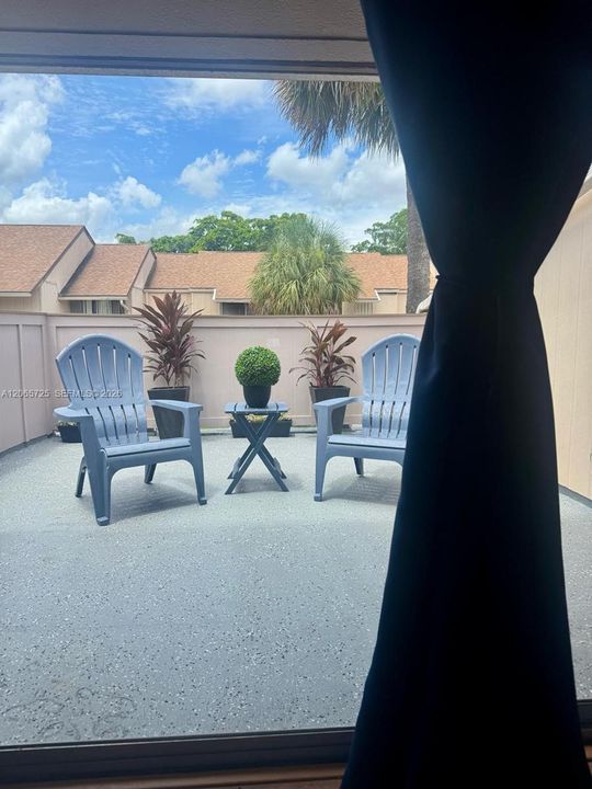 For Sale: $274,900 (4 beds, 3 baths, 1690 Square Feet)