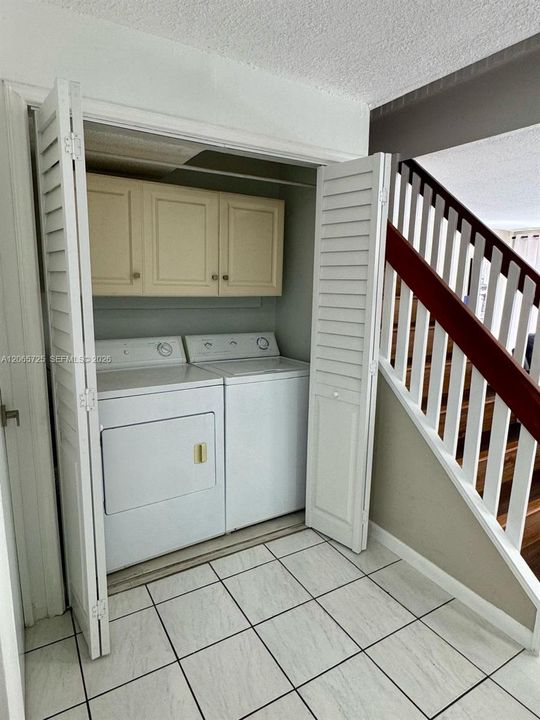 For Sale: $274,900 (4 beds, 3 baths, 1690 Square Feet)