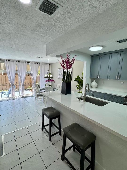 For Sale: $274,900 (4 beds, 3 baths, 1690 Square Feet)